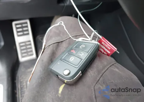 2021 Volkswagen Tiguan 2.0T Se/2.0T Se R-Line Black/2.0T Sel from USA, damaged, VIN 3VV2B7AX1MM134933